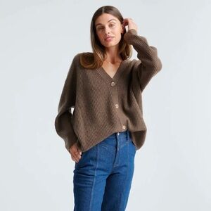 Quince Woman’s Mongolian Cashmere Oversized Boyfriend Cardigan Sweater Brown XS